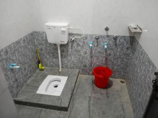 Madhuban Vivah Bhavan Resident Hotel - 2
