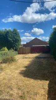Private ensuite with free parking near Russells hall hospital, Dudley - 2