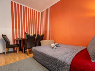 2 Bedroom Apartment in Vibrant Area near U3 & Westbahnhof - 2