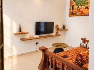 Peaceful One Bedroom House, 2-minute walk to Diani Beach - 0