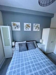 A lovely contemporary furnishing apartment - 3