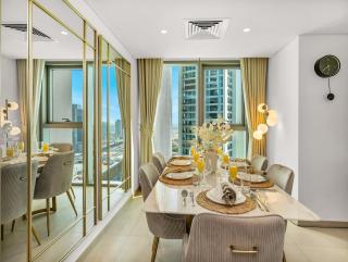 Kensington 3BR plus Maid Burj View & Dubai Mall Linked - 3