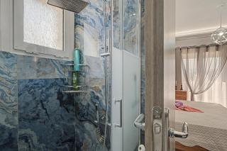 Olga's Modern Retreat, Loutraki - 7