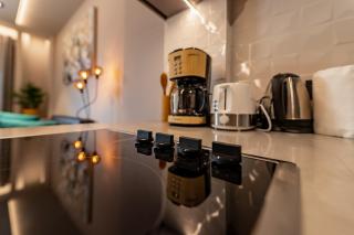 Diamond in City Luxury Suites - 8