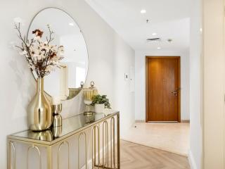 Kensington 2BR and Maid Luxurious flat in JLT - 1