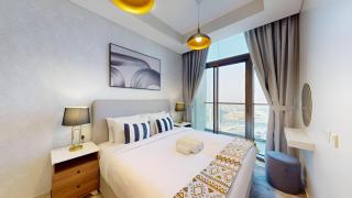 Vacationer Holiday Homes I Sophisticated 2 Bed l Large Balcony with City Views l Business Bay - 9