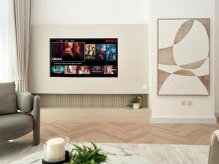 Kensington - Designer 3BR Loft Duplex Downtown - 1