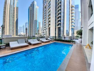 Vacationer Holiday Homes I Luxury 1 Bed I Walk to Dubai Opera & Burj Khalifa - 8