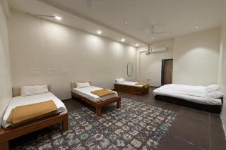 SRI LAXMI VENKATESHWARA HOTEL KURUVAPUR - 3