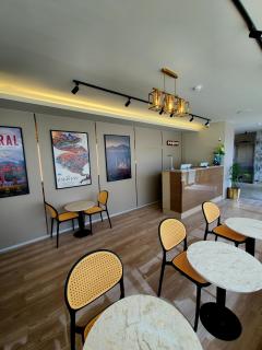 The Somerset House Hotel & Residences - 6