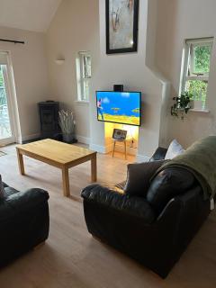 Cosy Lakeside Retreat in Mountshannon - 9