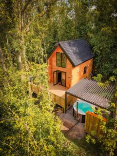 Loughshore Lodges - Cabins with private Hot Tub & Sauna - 9