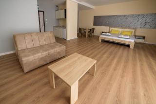 Noble House - 7