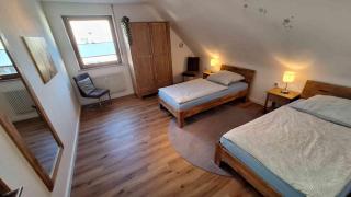 Gemütliches und geräumiges Ferienhaus in Hallerndorf - zwei eigenständige, komplett ausgestattete, Wohnungen übereinander - hundefreundlich - 5