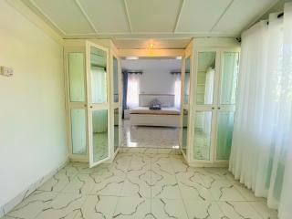 Nyali 5 BR Villa, Pool, AC'S & Hot shower - 6