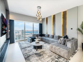 Wonderful Stay at Gate Towers Spacious Luxury Apartments on Al Reem Island - 4