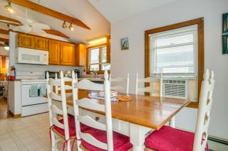 Walk to Swift's Beach! Cozy Home Near Cape Cod - 9