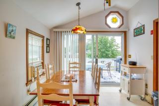 Walk to Swift's Beach! Cozy Home Near Cape Cod - 4