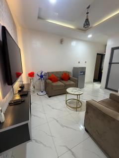 Max Bellarie - Stylish 1 Bedroom Apartment in Ikeja - 0