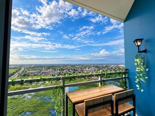 Sky26 Stays by Paula & Hudson Barbados Tower 2615 Azure North Pampanga - 1