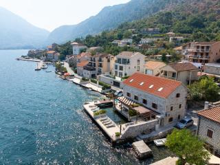 Waterfront Villa in Muo - 9