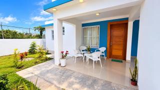 Casa Moderna en Residencial Privado, AC y Parking - 0