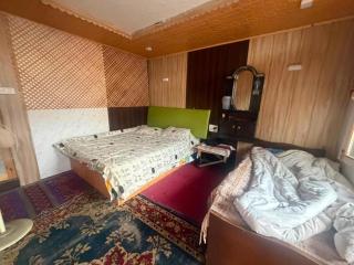 Shamus Lake Chalet - 4