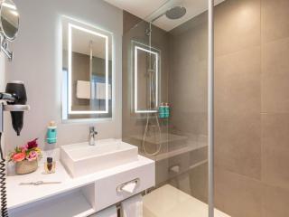 Novotel Hamburg City Alster - 1