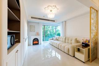 iHome-Lujiazui Riverside, Business Friendly, Extra-Large 90sqm 1-Bed, Sleeps 4, Designer Interiors, Deluxe Shanghai Living - 7
