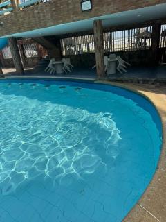 Apartamento en Res Arcoiris, Tucacas, Frente al Mar, Balcon, Piscina y Playa Privada - 3