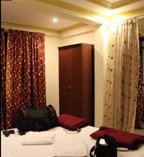 Royal Resort Rajbag - 4