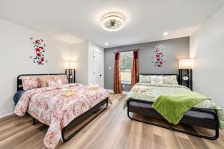 Atlanta Spacious 7-Bedroom Family Home sleeps 26 - 3