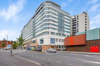 Nottingham City Stay, Stunning Skyline Views - 7