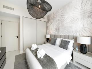 Upscale family friendly 4 bedroom on Private Beach with Amazing Views - 3
