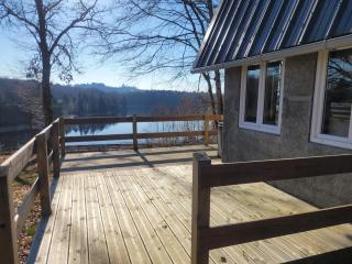 Petite maison vue sur Lac de la Triouzoune Neuvic - 8