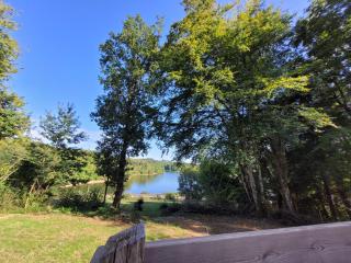 Petite maison vue sur Lac de la Triouzoune Neuvic - 9