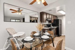 Tempe Retreat Near ASU - 2BR Pool & Gym - 9