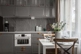 Bright Studio Apartment - 20 Min to City - 4