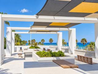 Cubo's Estepona Oceanview Apartment & Free Parking - 7