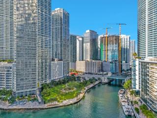 1 BEDROOM DOWNTOWN-BRICKELL MIAMI - 1