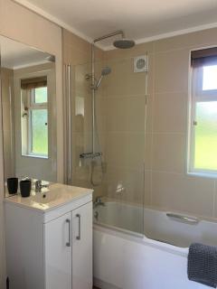 Park View Lodge, one-bedroomed, Fully serviced - 3