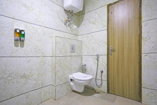 Hotel Decent Suites at Airport - 1