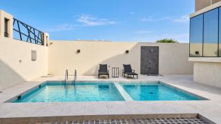 Azure 88 - Heated Private Pool Villa in RAK - 9