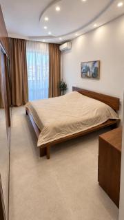 Luxury Apartment by Republic Square - 3