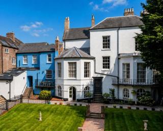 Coach House, Peak District Escape sleeps up to 10 - 7