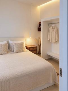Milos White Pearl - 6