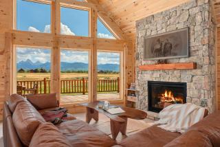Stunning Log Cabin Teton Views Sauna & Hot Tub - 8