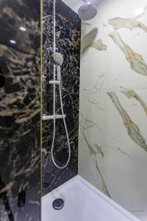 Appart climatisé au RDC avec cuisine privée, trés grande salle de bain, arrivée autonome et fenêtre sur couloir - 3