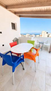 Thea Penthouse - 2BR, Sea View Terrace I Beach - 7