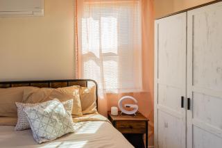 Stylish Sunny Coastal 3BR Walk to the Beach minutes to Boston & Airport WiFi AC Full Kitchen - 5